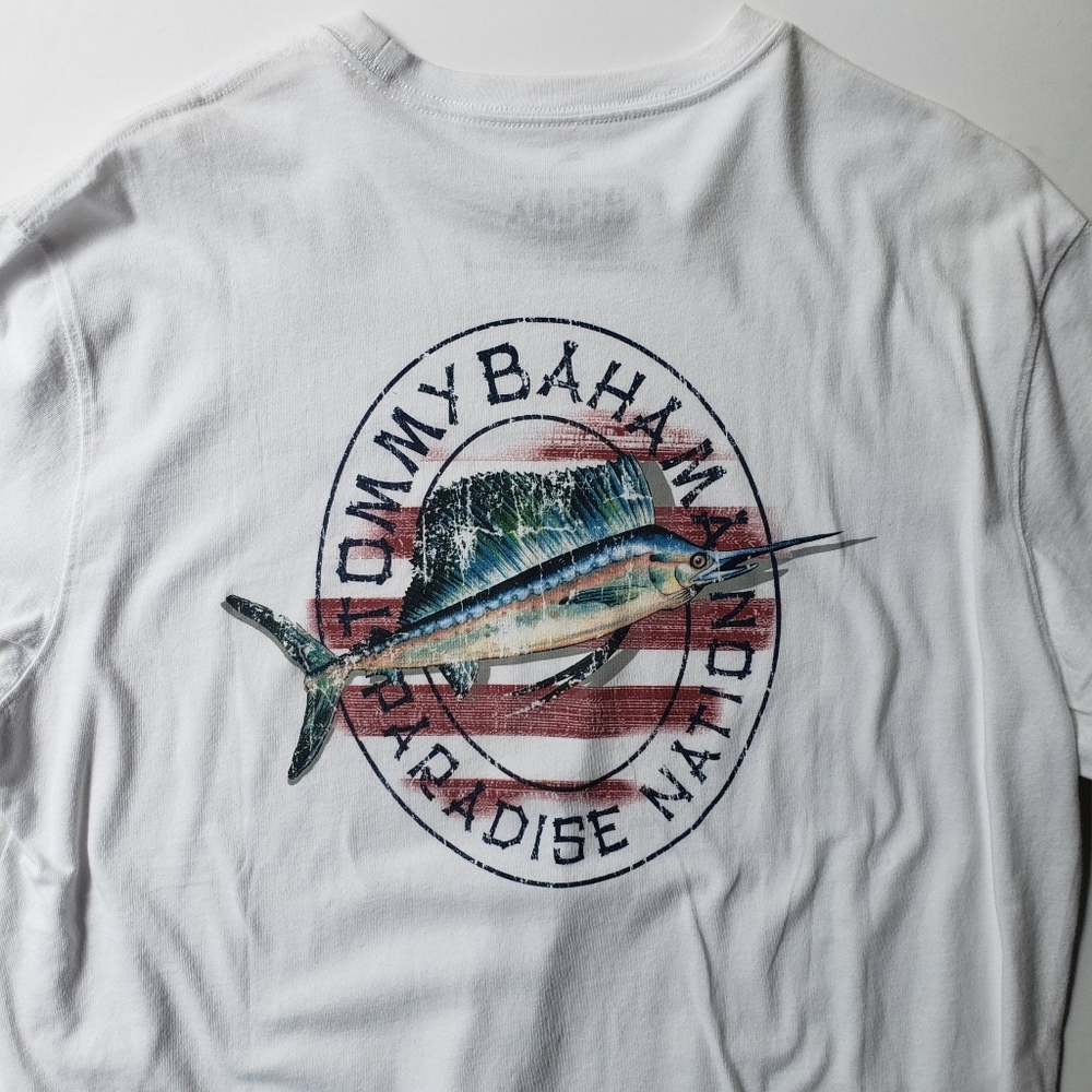 NWT Tommy Bahama T-Shirt